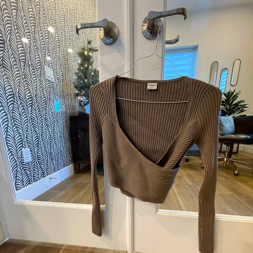Abercrombie Size Small Brown Wrap Sweater